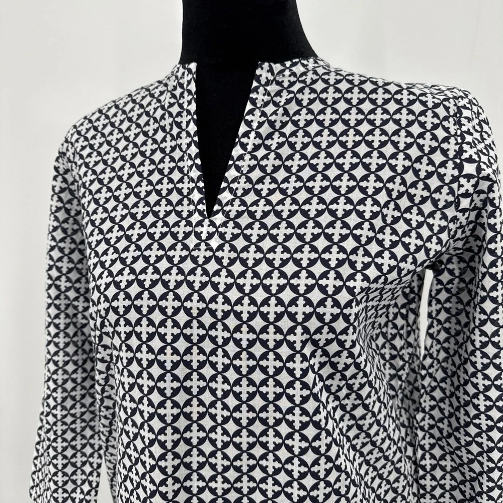 CHARLESTON SHOE CO. NAVY & WHITE COTTON Geometric LOGO 3/4 SLVS TUNIC SM‎ NEW